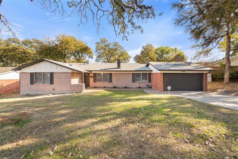 2233 Lucas Drive Fort Worth TX 76112