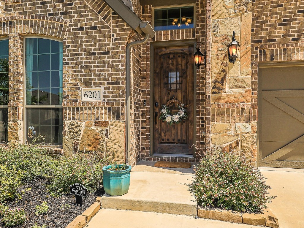 6201 Looms Court Aubrey TX 76227