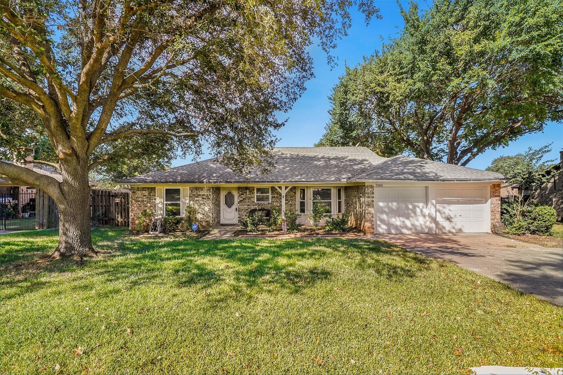 7305 Meadowbrook Drive North Richland Hills TX 76182