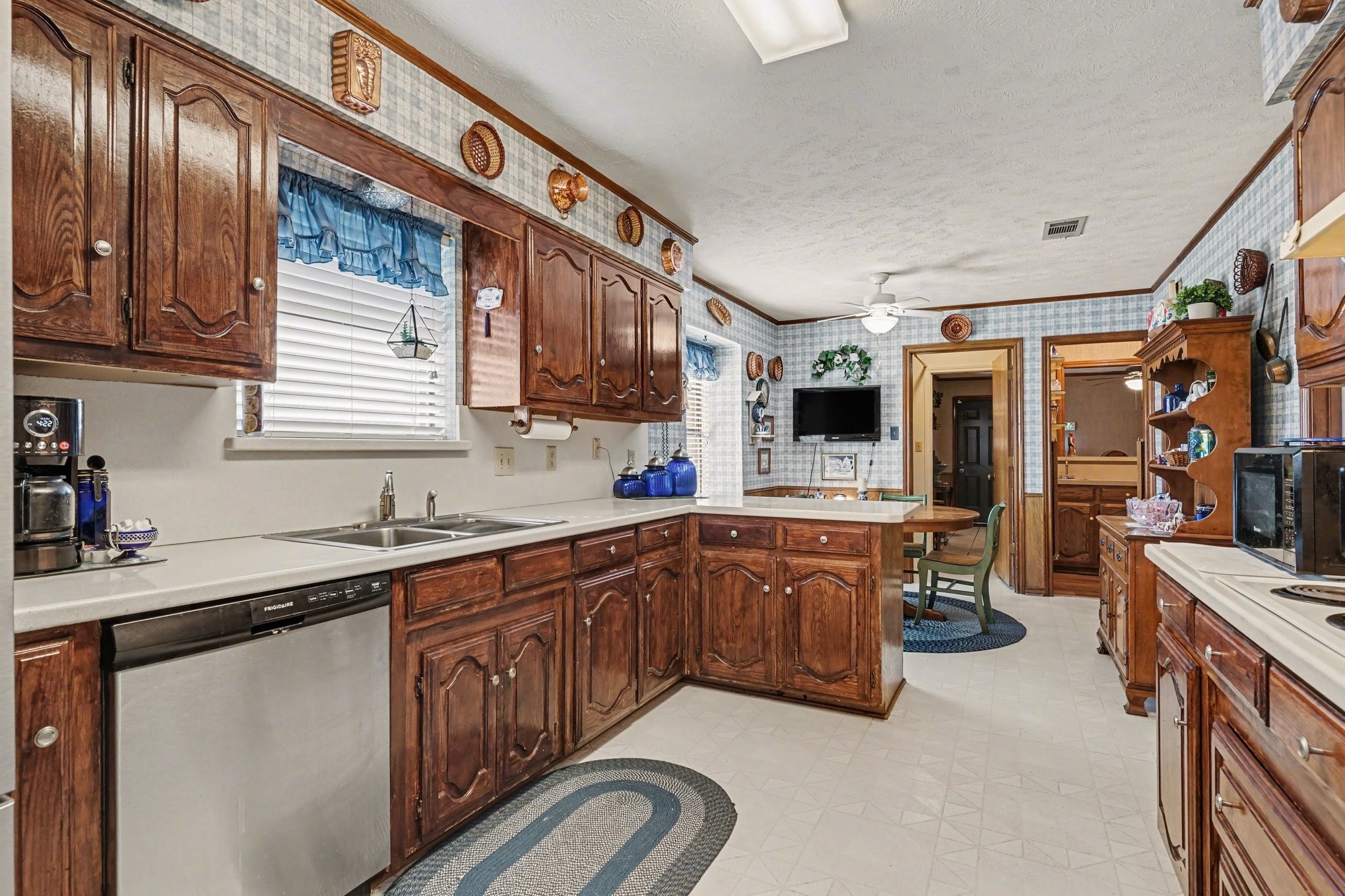 217 Faircrest Drive Garland TX 75040