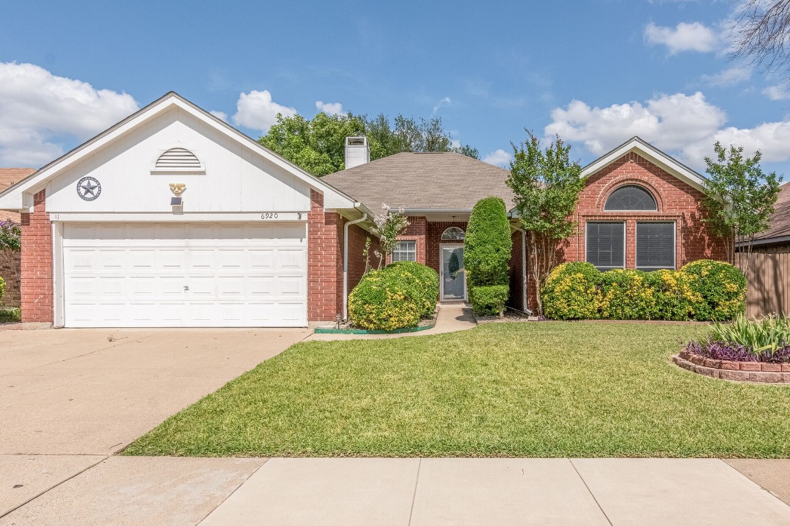 6920 Bernadine Drive Watauga TX 76148