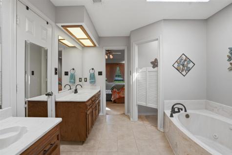 1404 Homestead Court Irving TX 75061