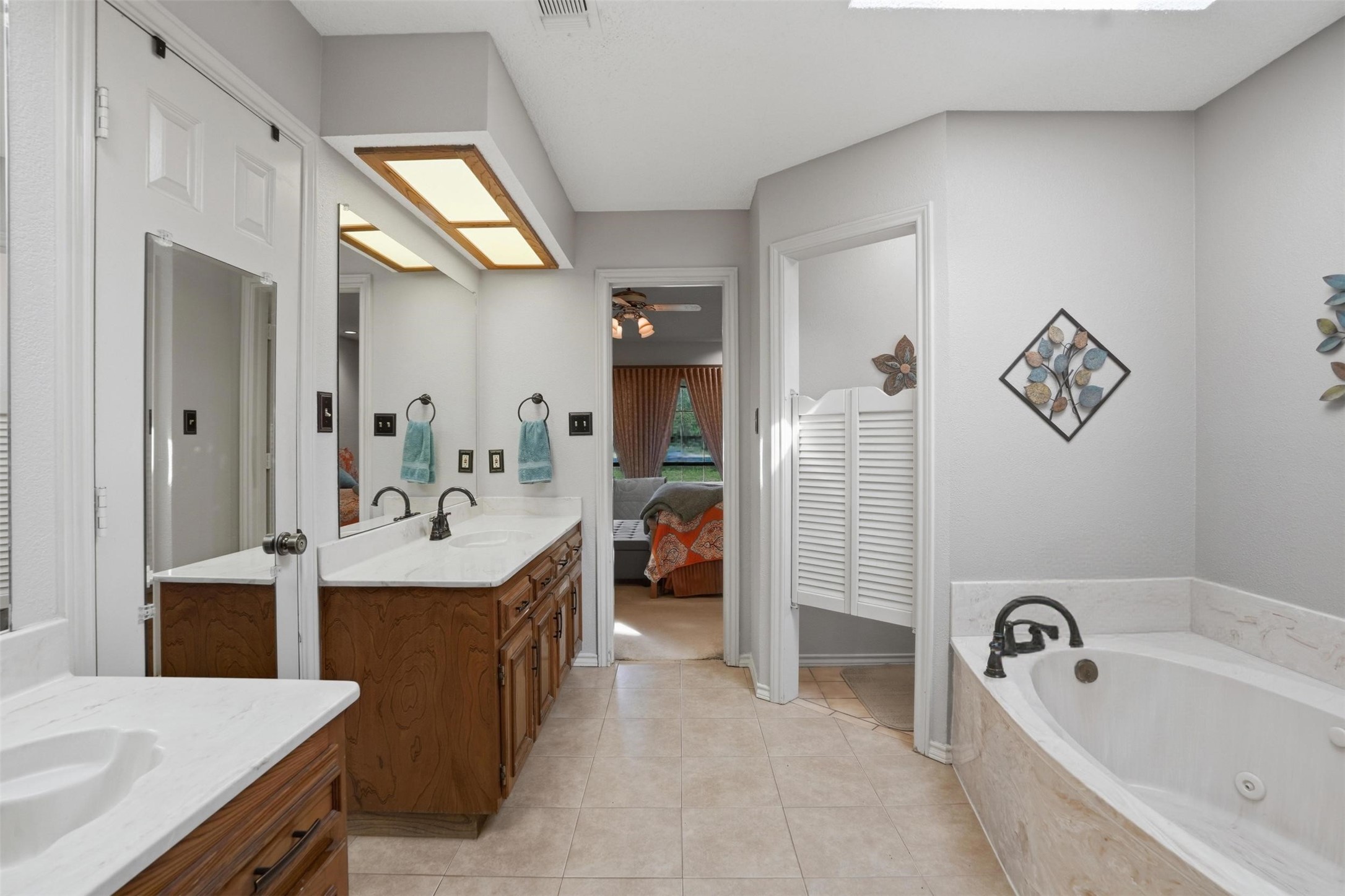 1404 Homestead Court Irving TX 75061