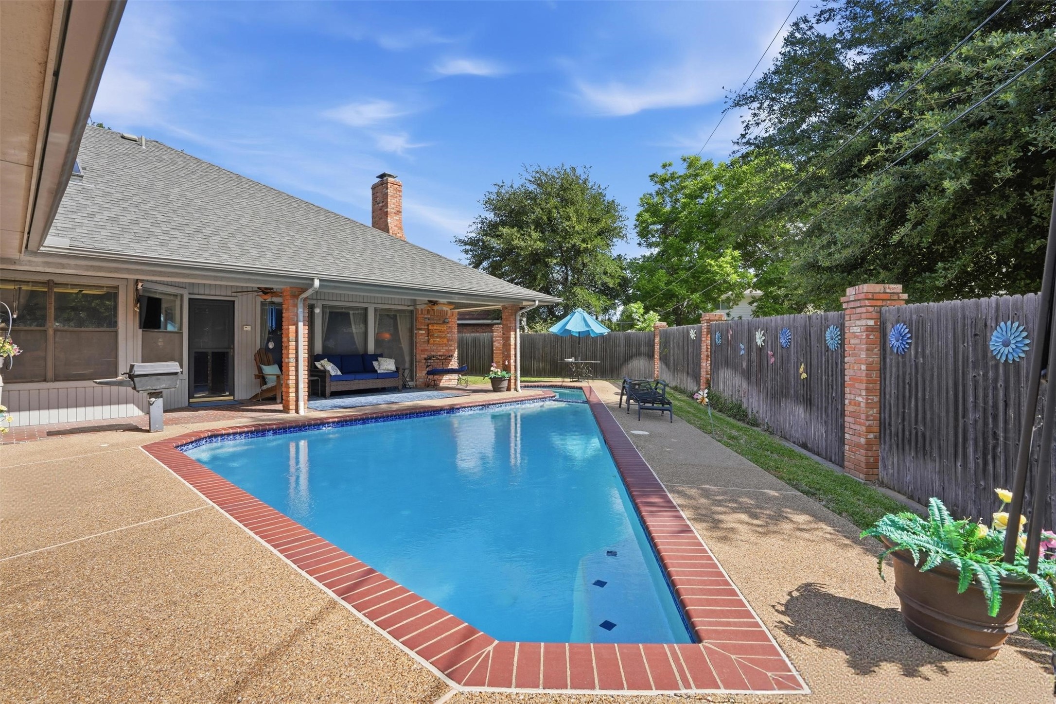 1404 Homestead Court Irving TX 75061