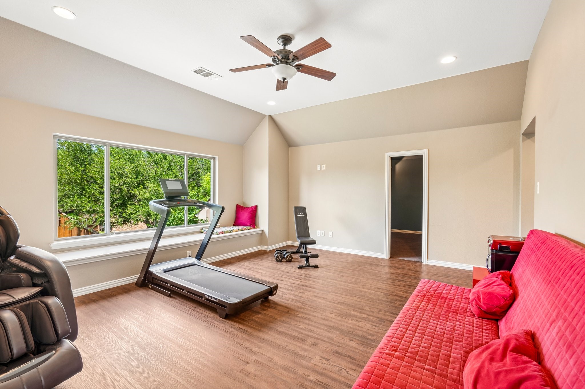 812 Moss Cliff Circle Mckinney TX 75071