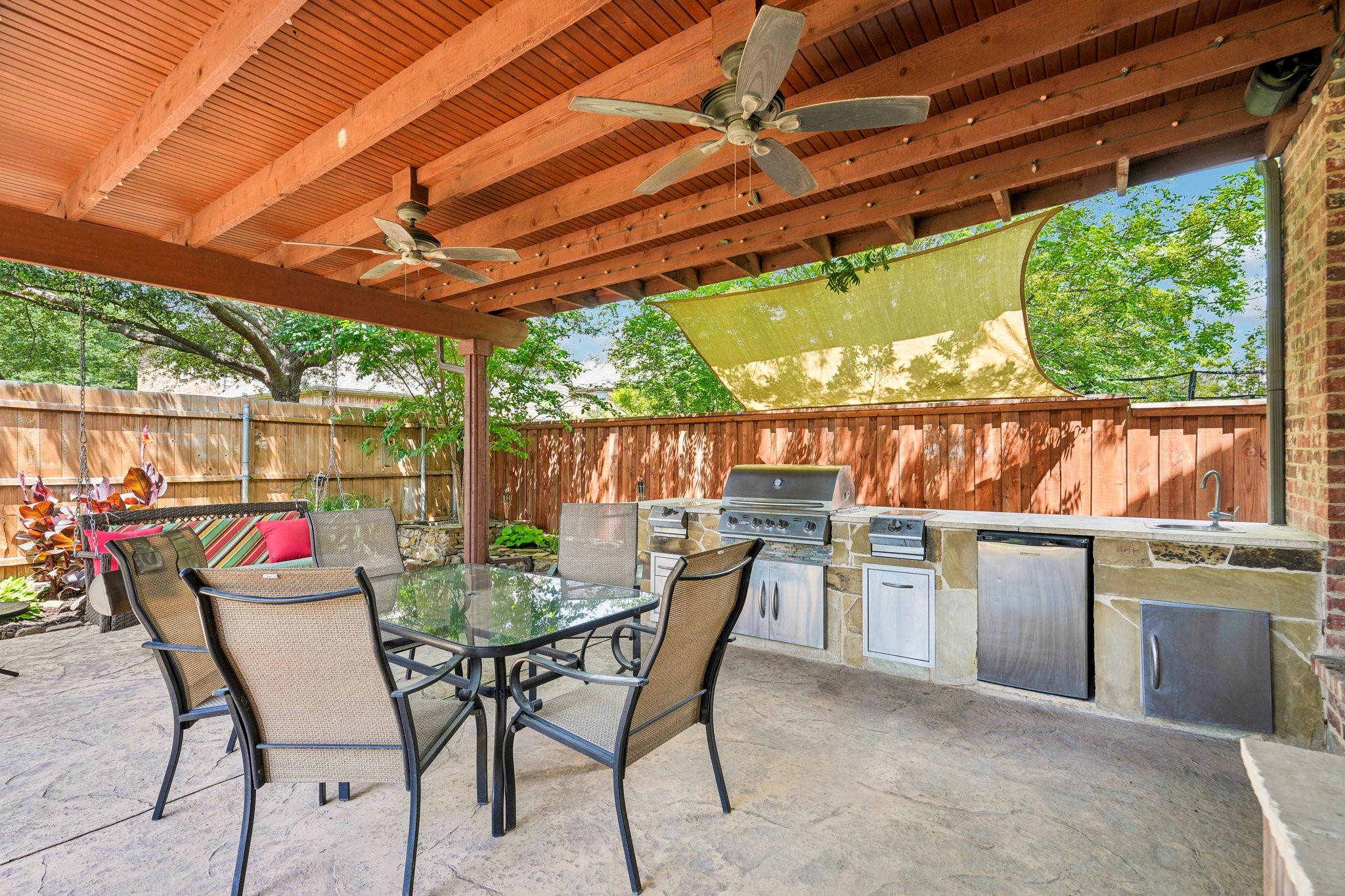 812 Moss Cliff Circle Mckinney TX 75071
