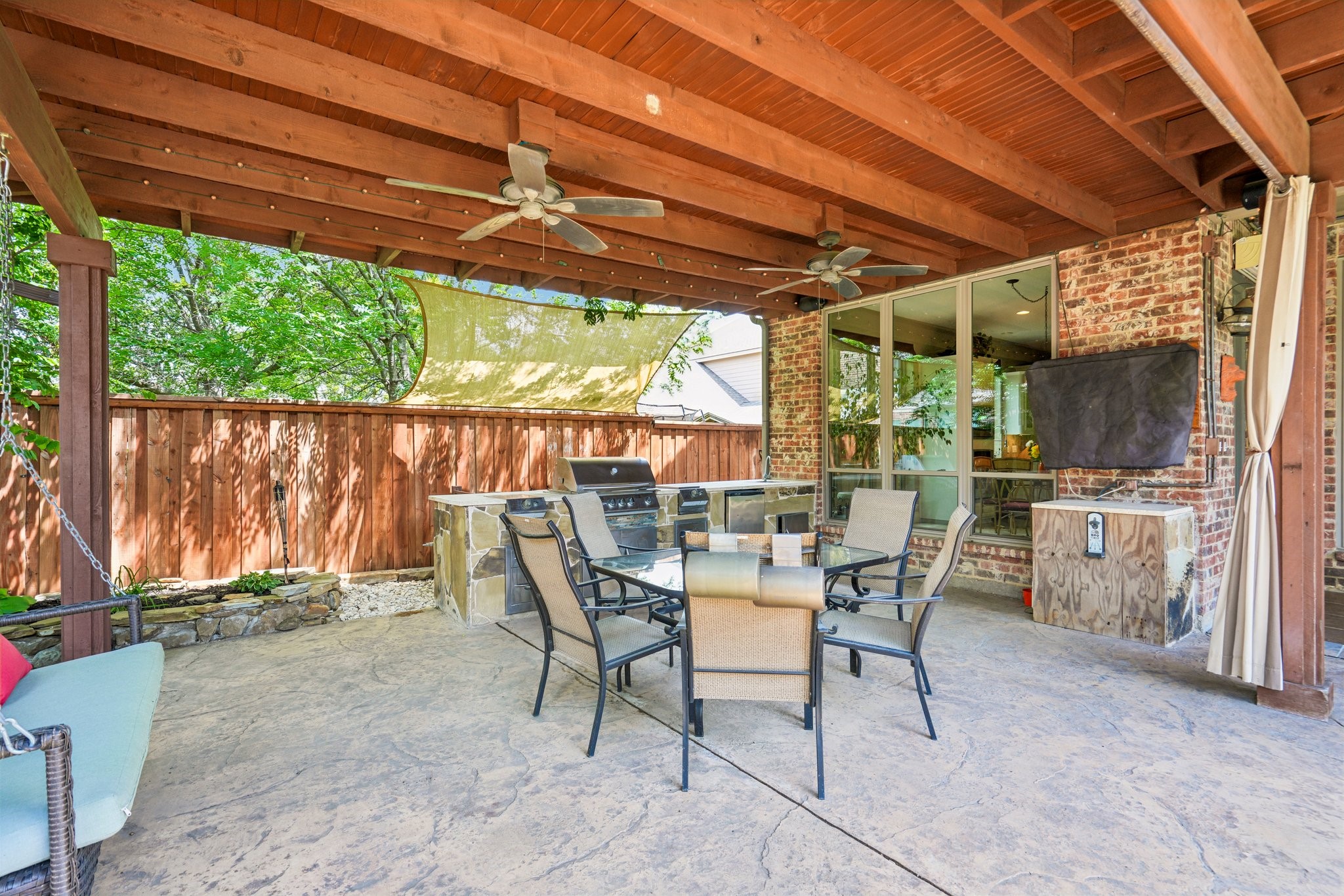 812 Moss Cliff Circle Mckinney TX 75071