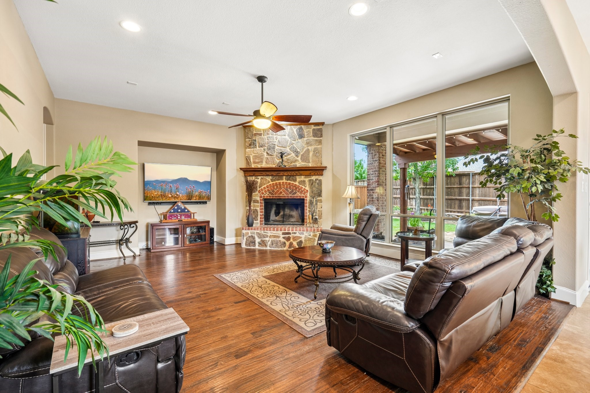 812 Moss Cliff Circle Mckinney TX 75071