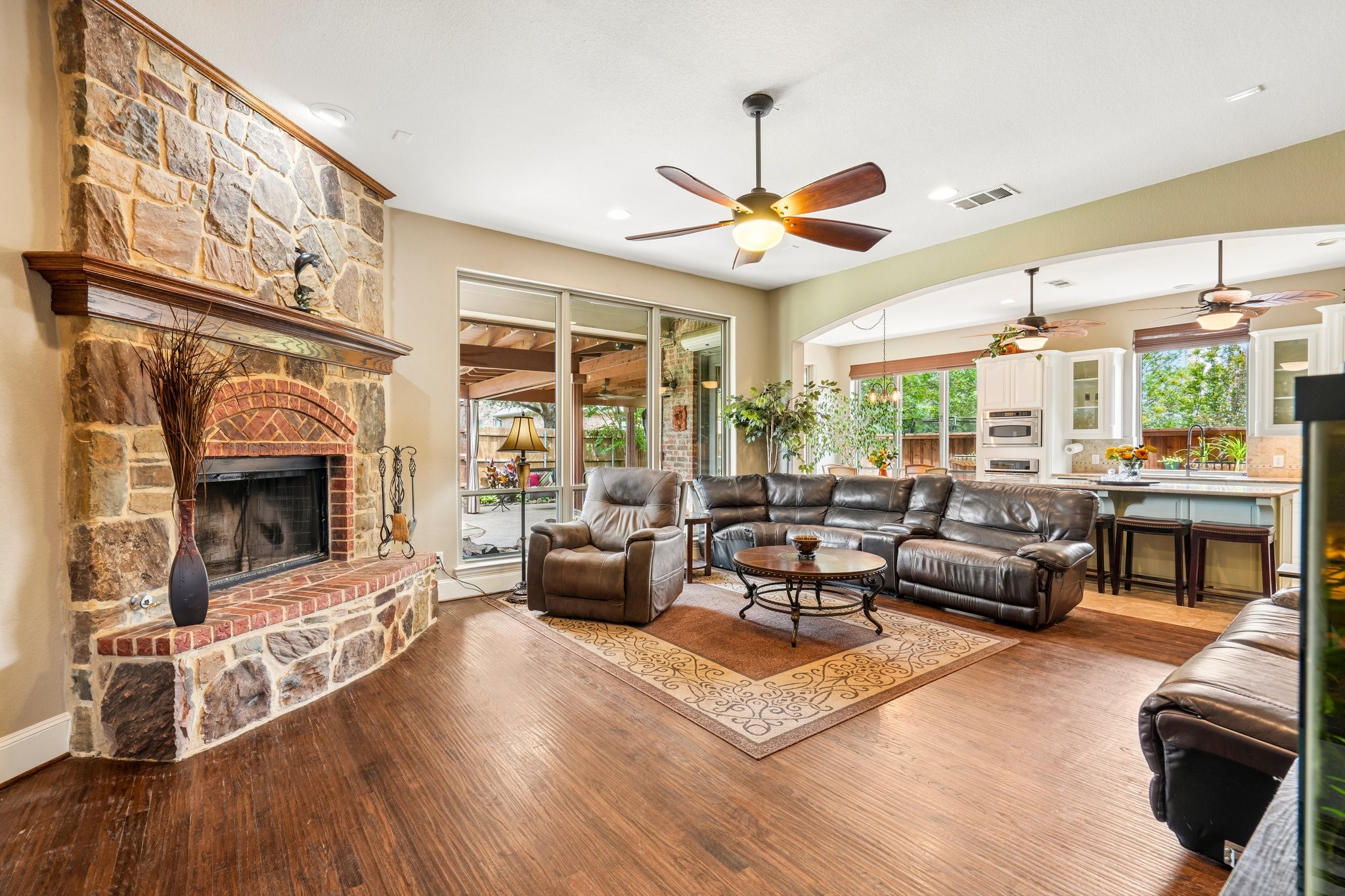 812 Moss Cliff Circle Mckinney TX 75071