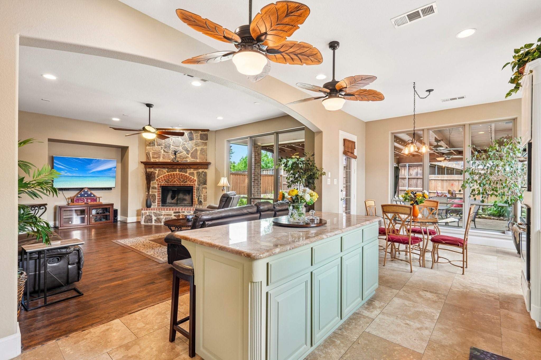 812 Moss Cliff Circle Mckinney TX 75071