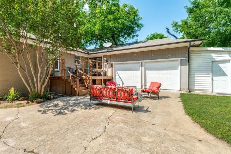 9020 Westbriar Drive Dallas TX 75228