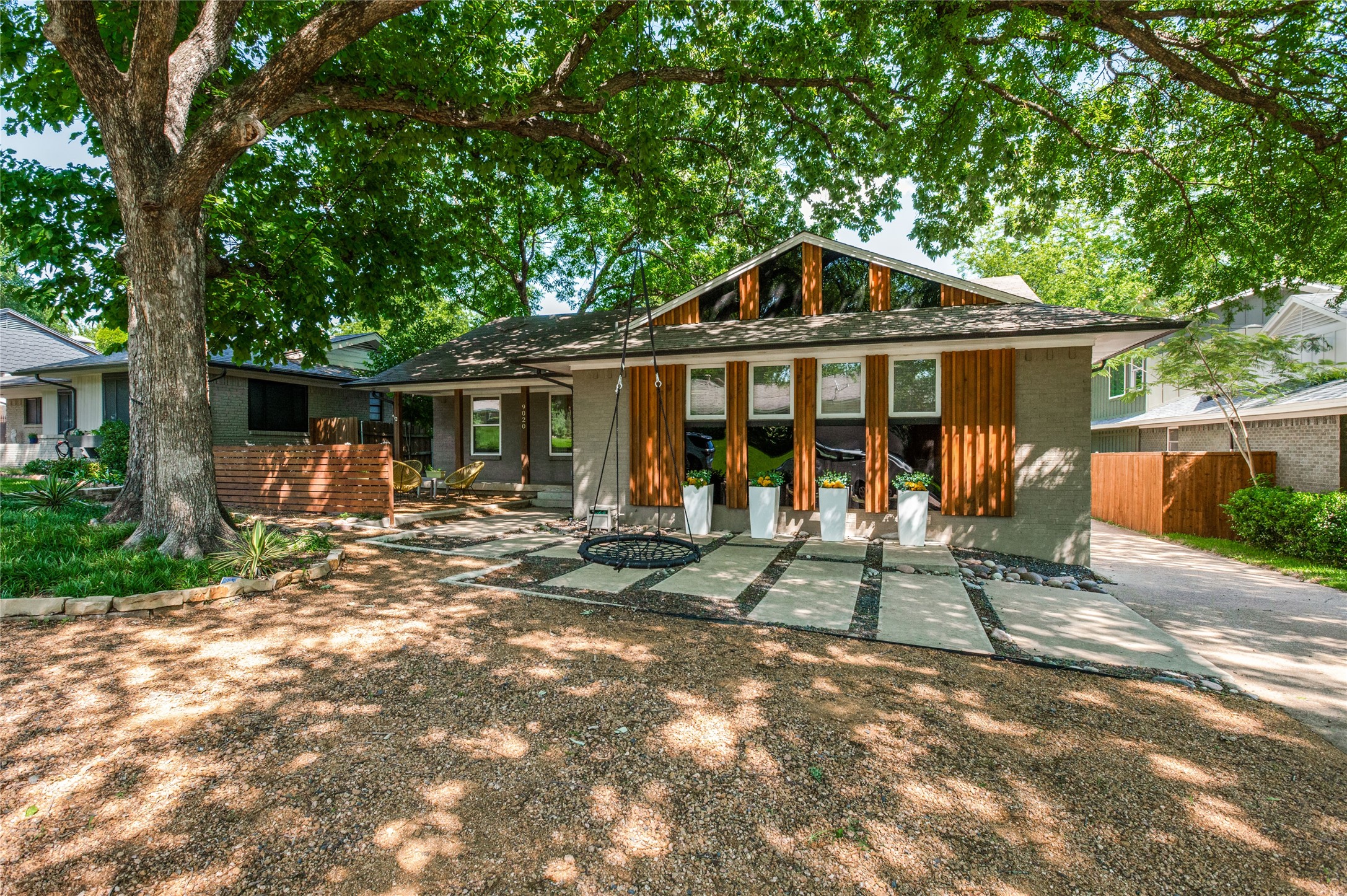 9020 Westbriar Drive Dallas TX 75228