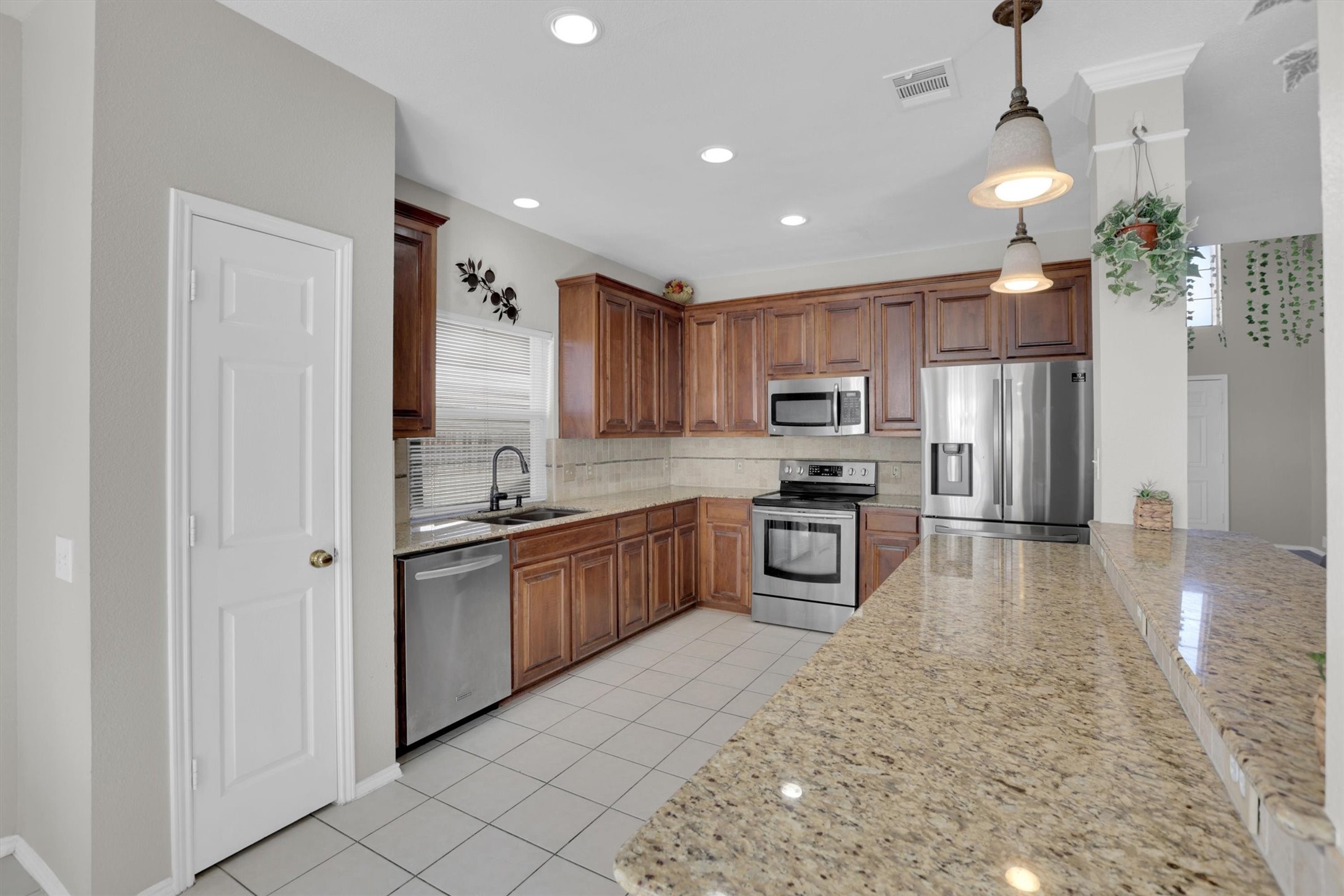 7925 Park Ridge Drive Fort Worth TX 76137