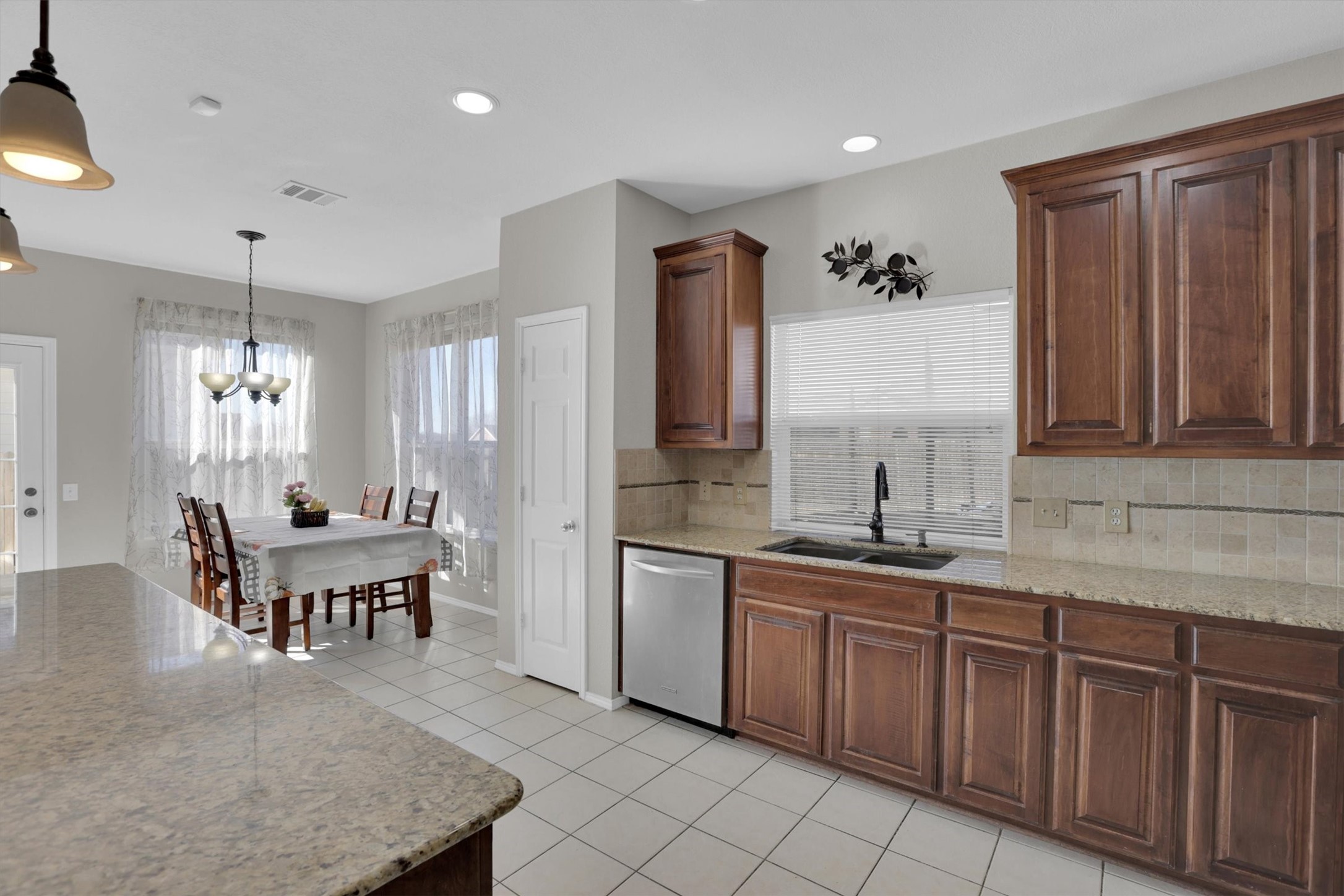 7925 Park Ridge Drive Fort Worth TX 76137