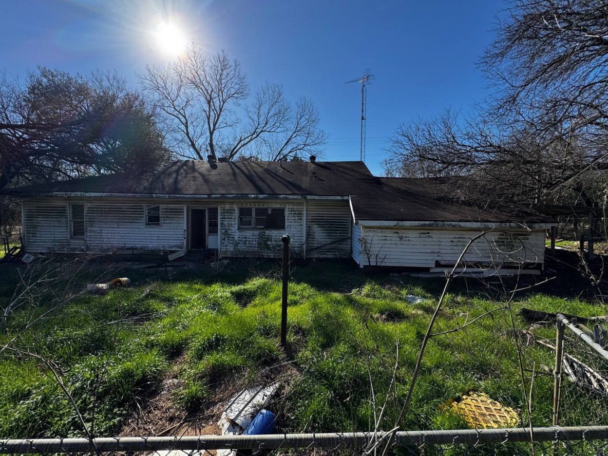 406 S 2nd Street Tehuacana TX 76635