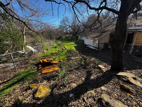 406 S 2nd Street Tehuacana TX 76635