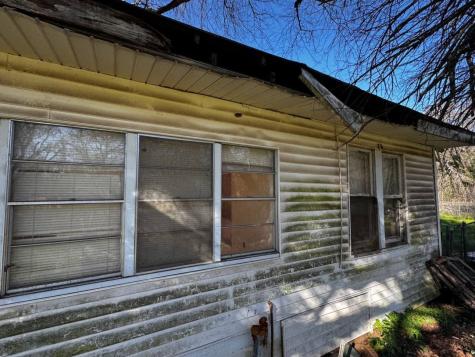 406 S 2nd Street Tehuacana TX 76635