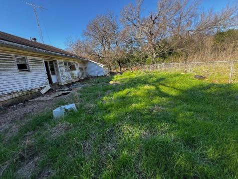 406 S 2nd Street Tehuacana TX 76635
