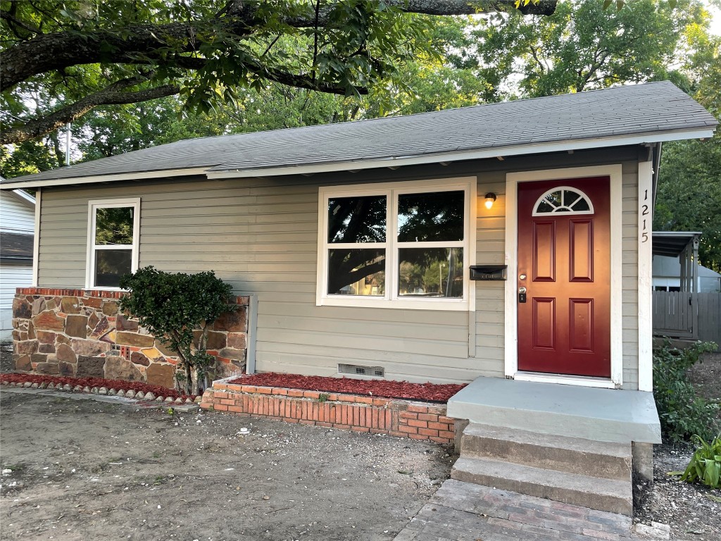 1215 N Prairie Creek Road Dallas TX 75217