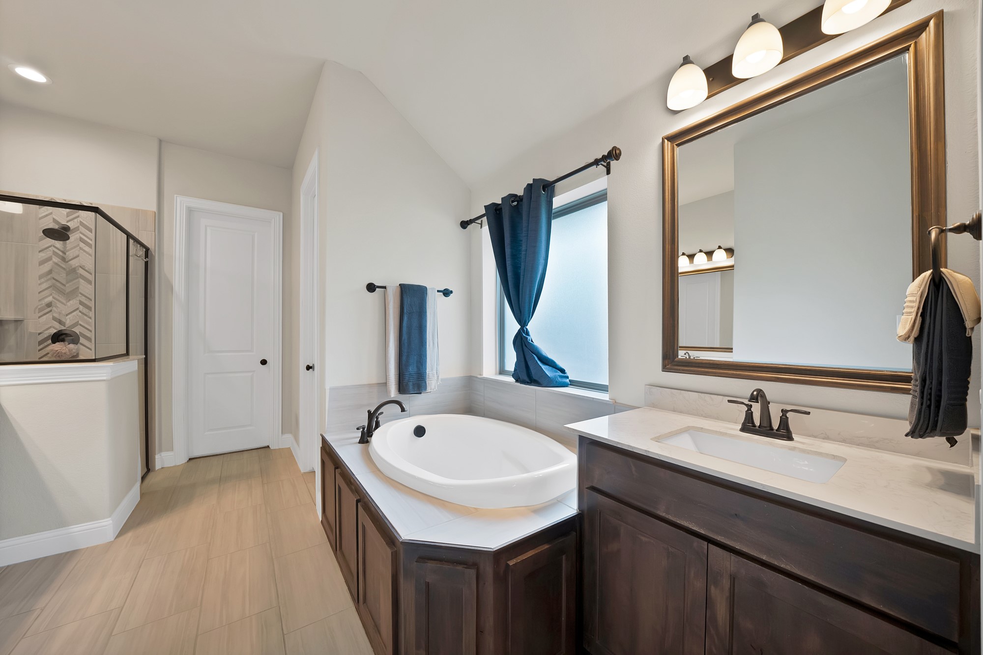 1905 Silver Falls Drive Burleson TX 76028