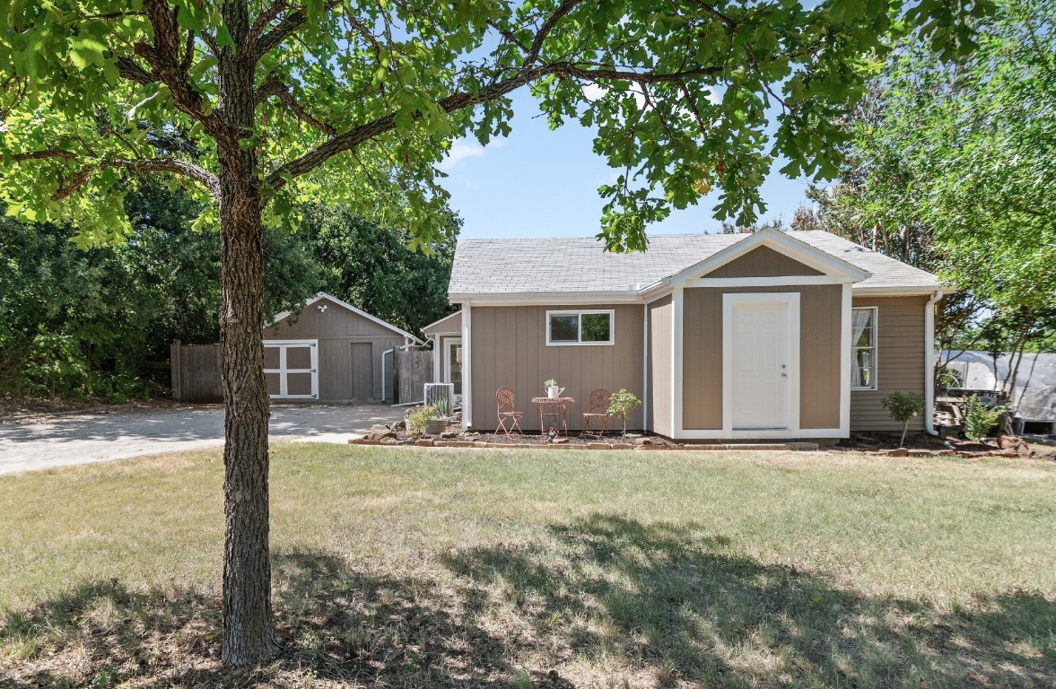 1301 Lindsey Street Denton TX 76205