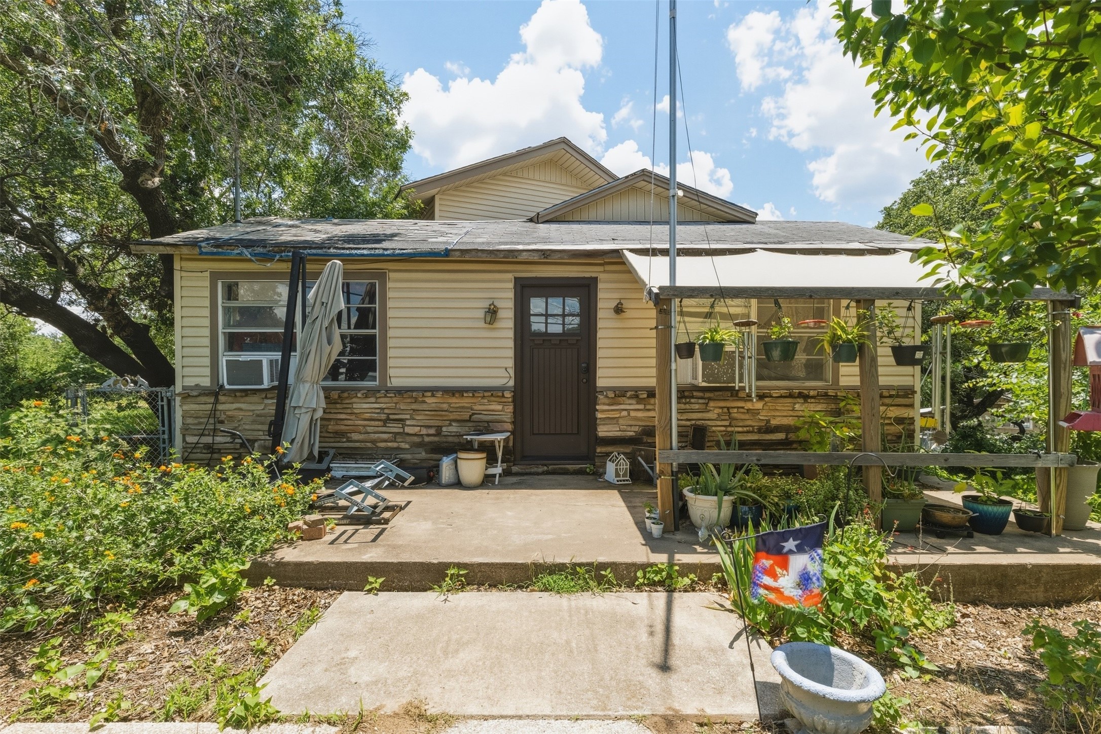 320 Beverly Road Azle TX 76020