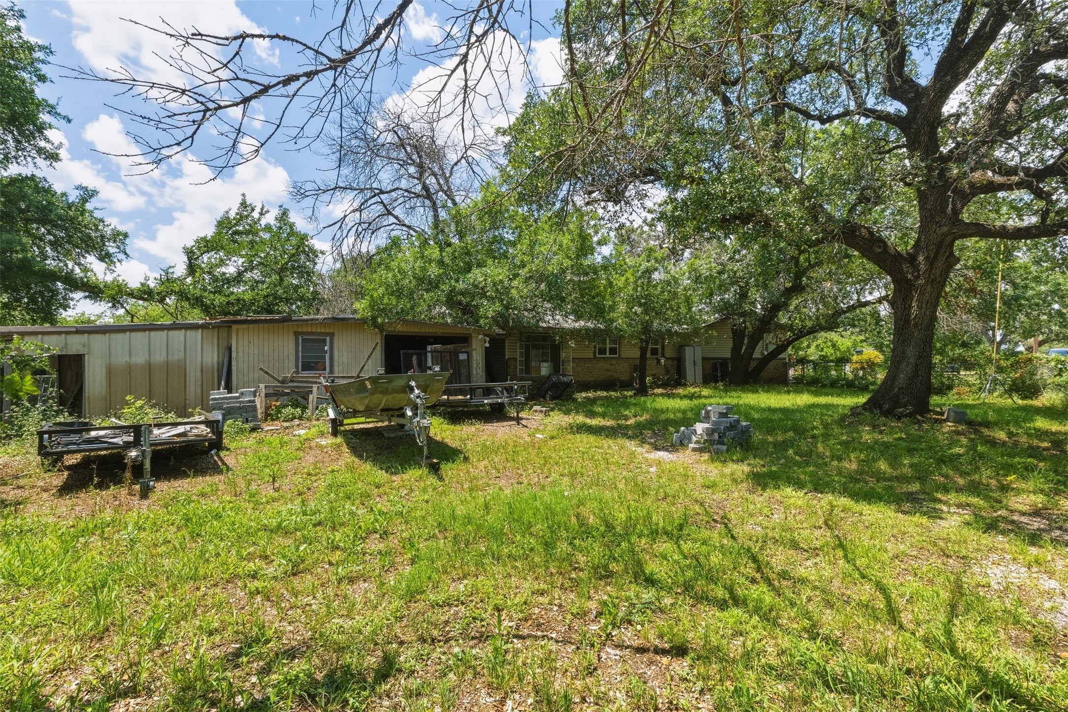 320 Beverly Road Azle TX 76020