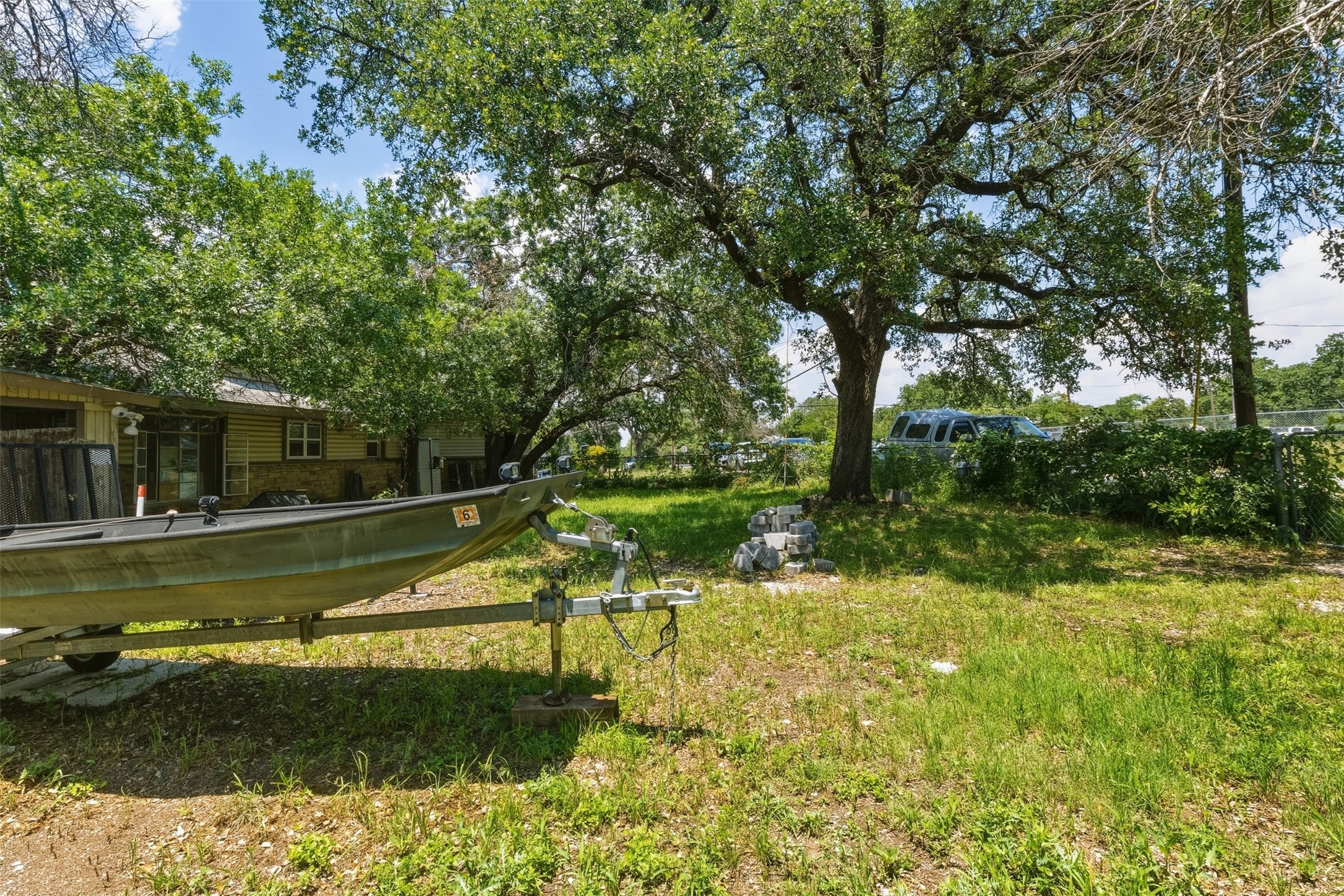 320 Beverly Road Azle TX 76020
