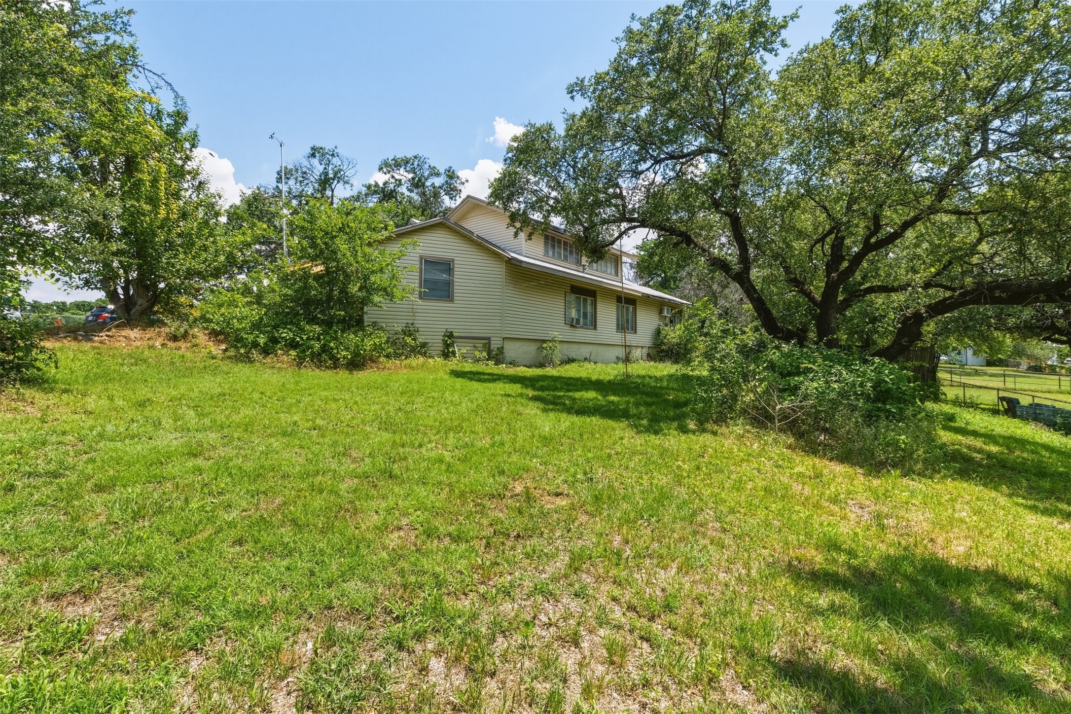 320 Beverly Road Azle TX 76020