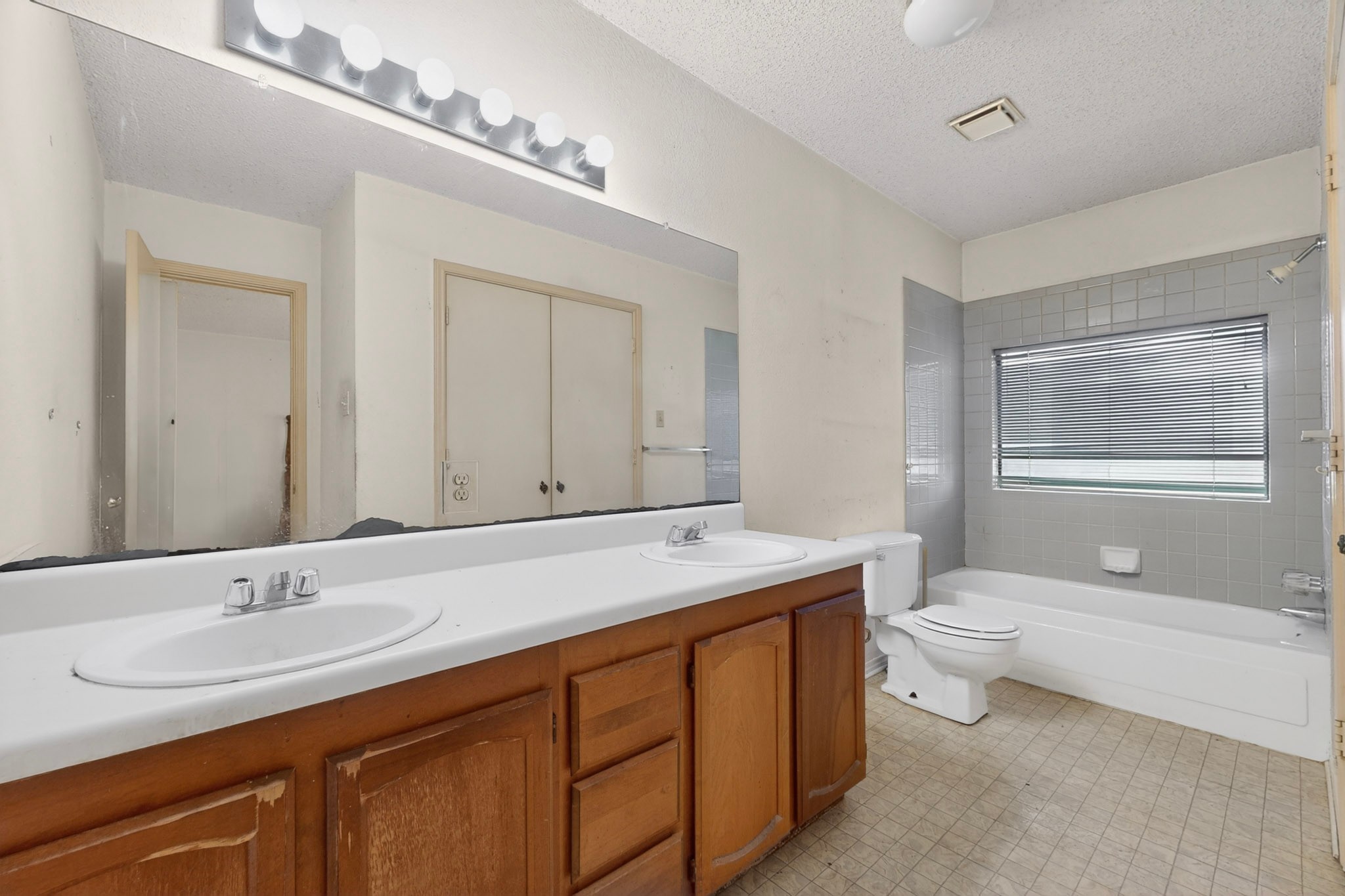 606 New Hope Street Terrell TX 75160