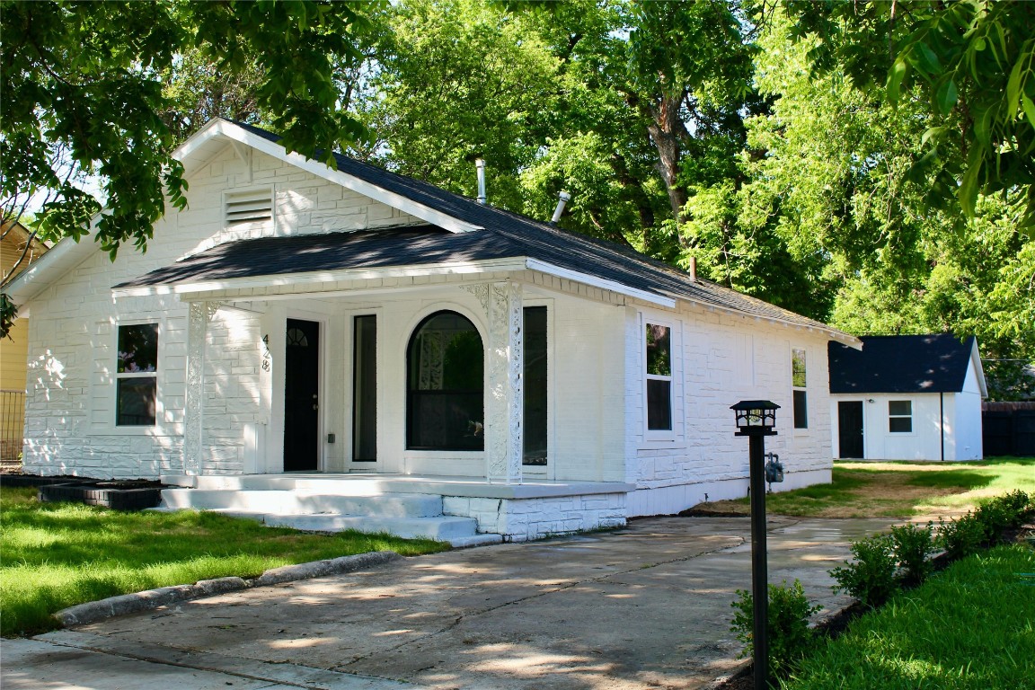 428 Parkview Avenue Dallas TX 75223