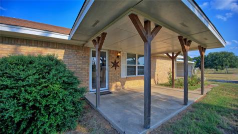 1740 Oak Shores Road Nocona TX 76255