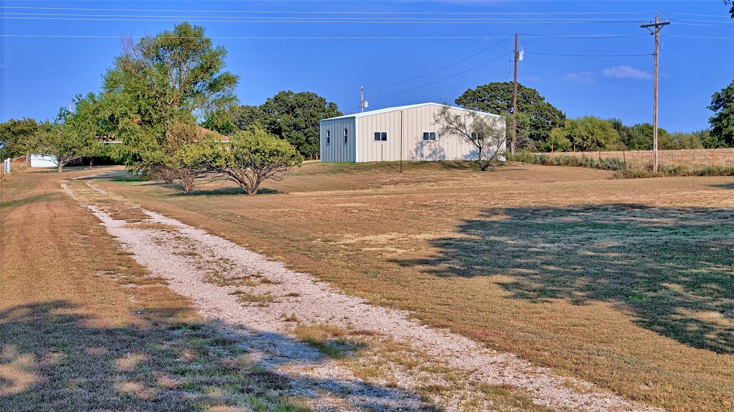1740 Oak Shores Road Nocona TX 76255