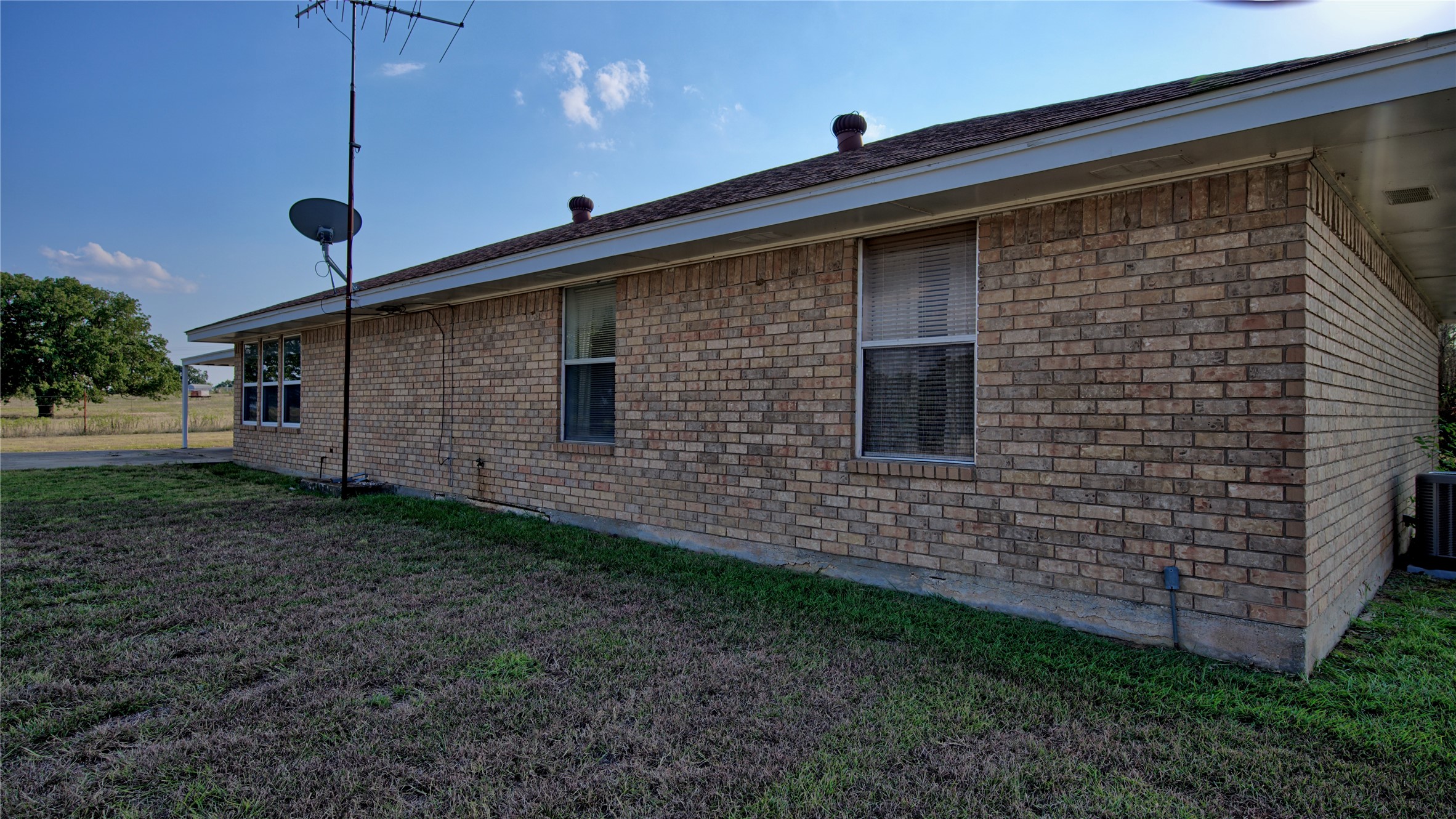 1740 Oak Shores Road Nocona TX 76255