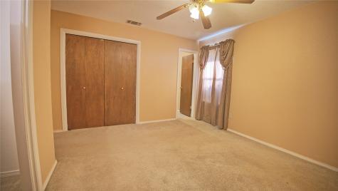 1740 Oak Shores Road Nocona TX 76255