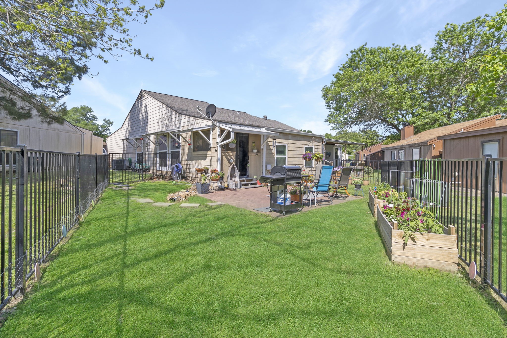 17 Townhouse Lane Trinity TX 75862