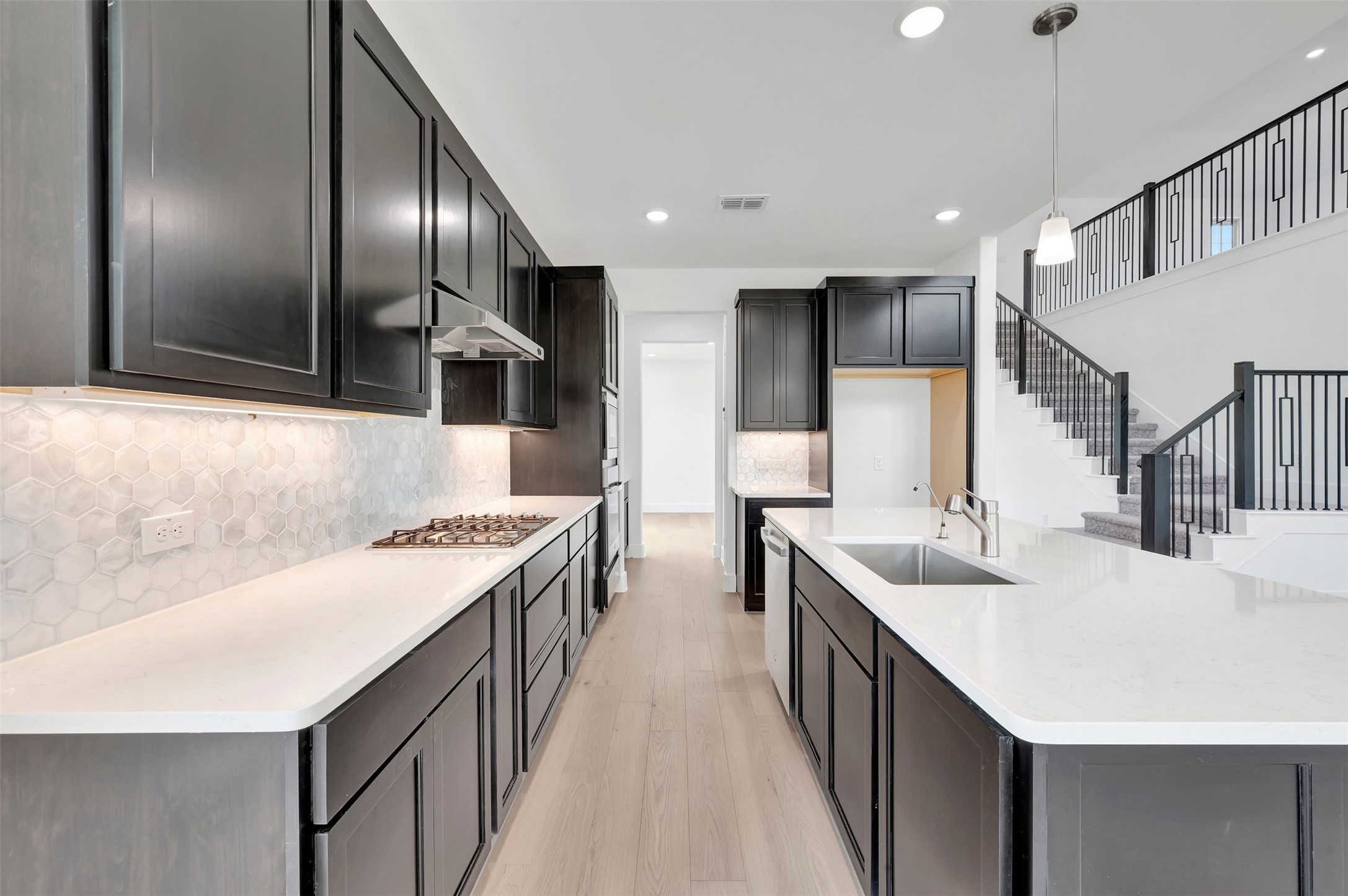 5305 Hybern Avenue Aubrey TX 76227