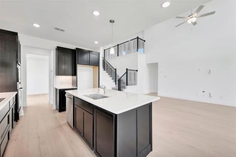 5305 Hybern Avenue Aubrey TX 76227