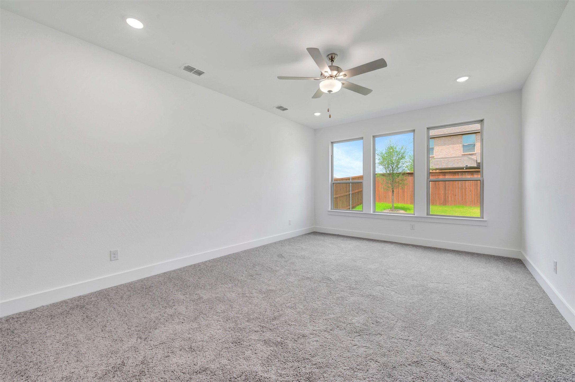 5305 Hybern Avenue Aubrey TX 76227