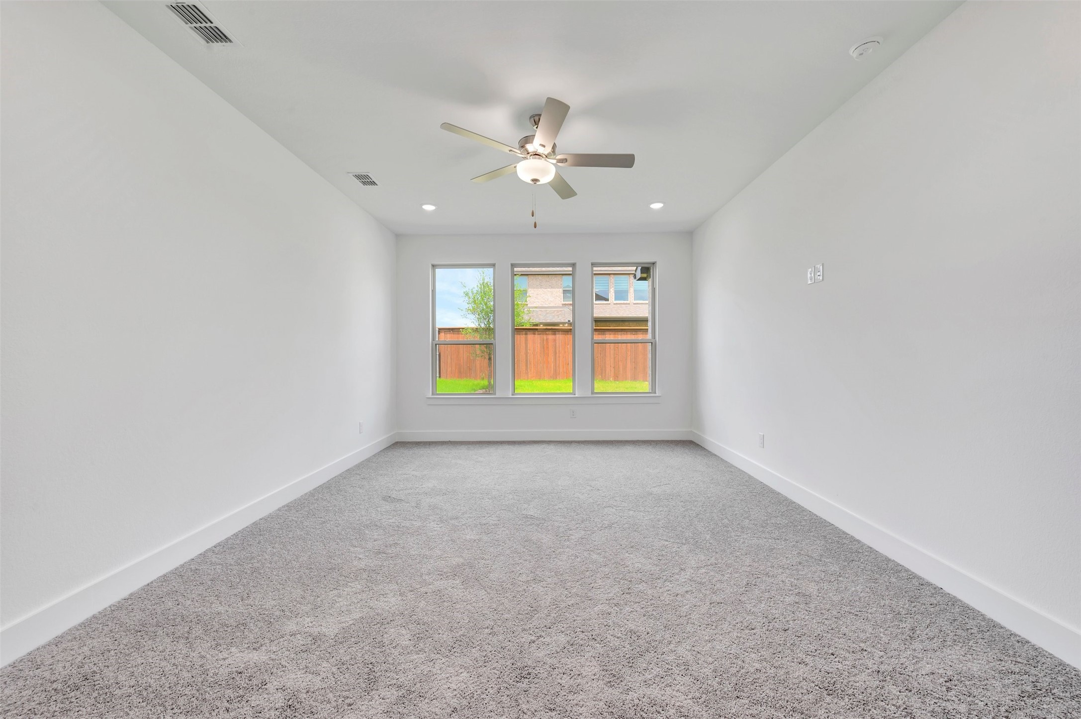 5305 Hybern Avenue Aubrey TX 76227