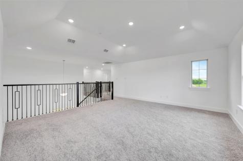 5305 Hybern Avenue Aubrey TX 76227