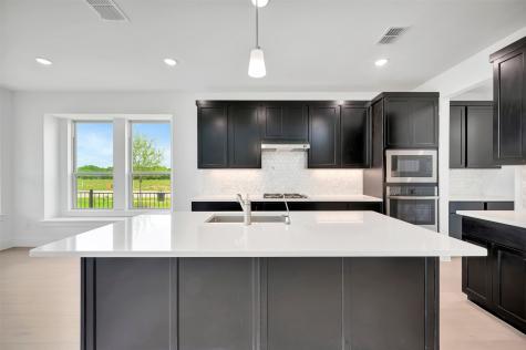 5305 Hybern Avenue Aubrey TX 76227