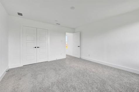 5305 Hybern Avenue Aubrey TX 76227