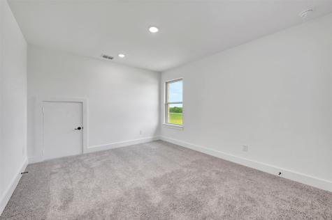 5305 Hybern Avenue Aubrey TX 76227