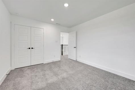5305 Hybern Avenue Aubrey TX 76227