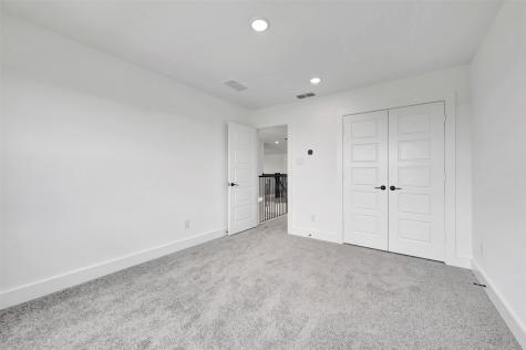5305 Hybern Avenue Aubrey TX 76227