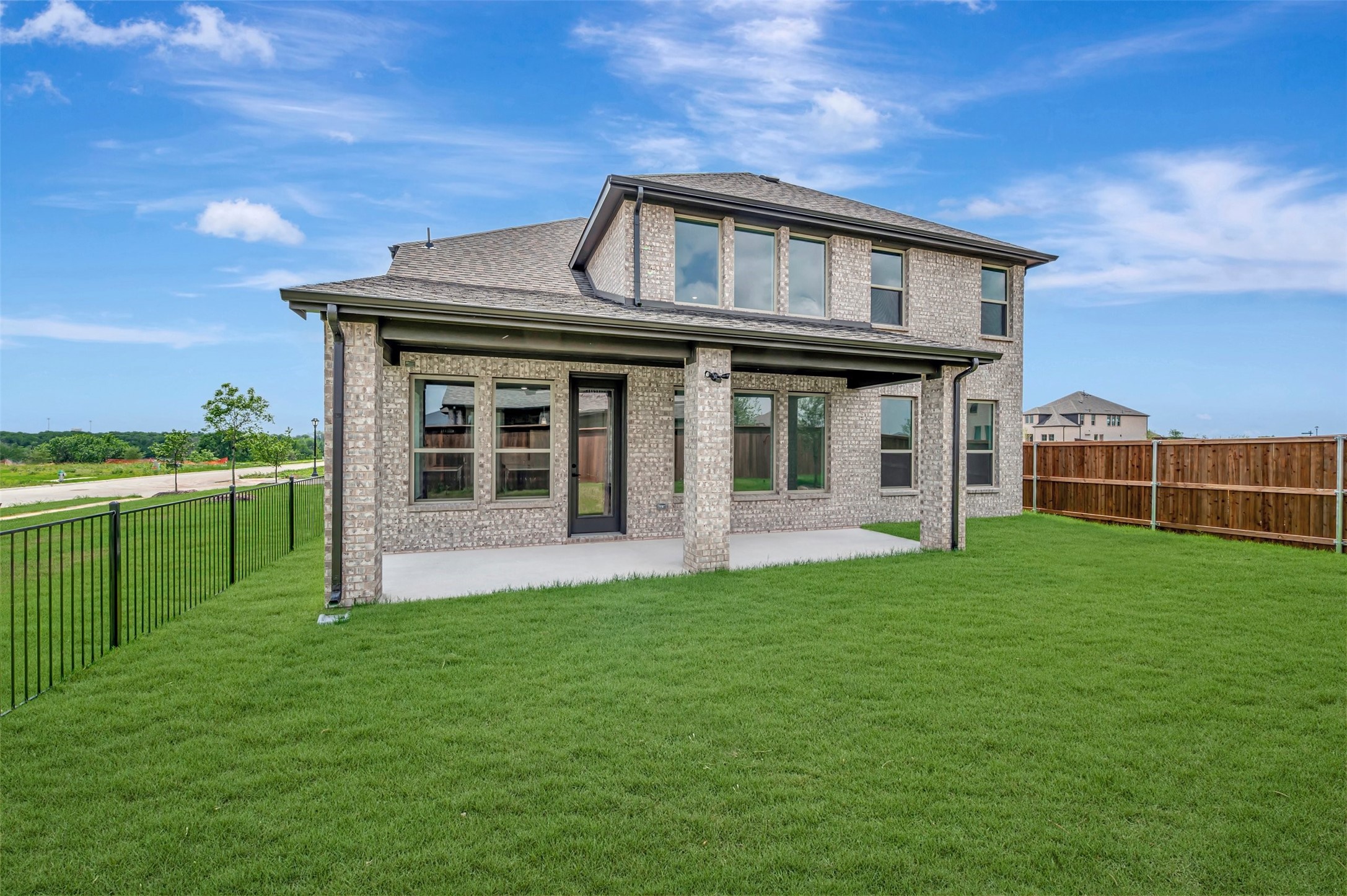 5305 Hybern Avenue Aubrey TX 76227