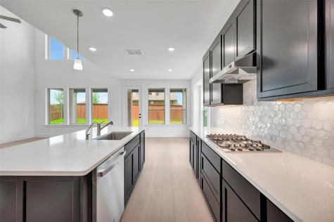 5305 Hybern Avenue Aubrey TX 76227