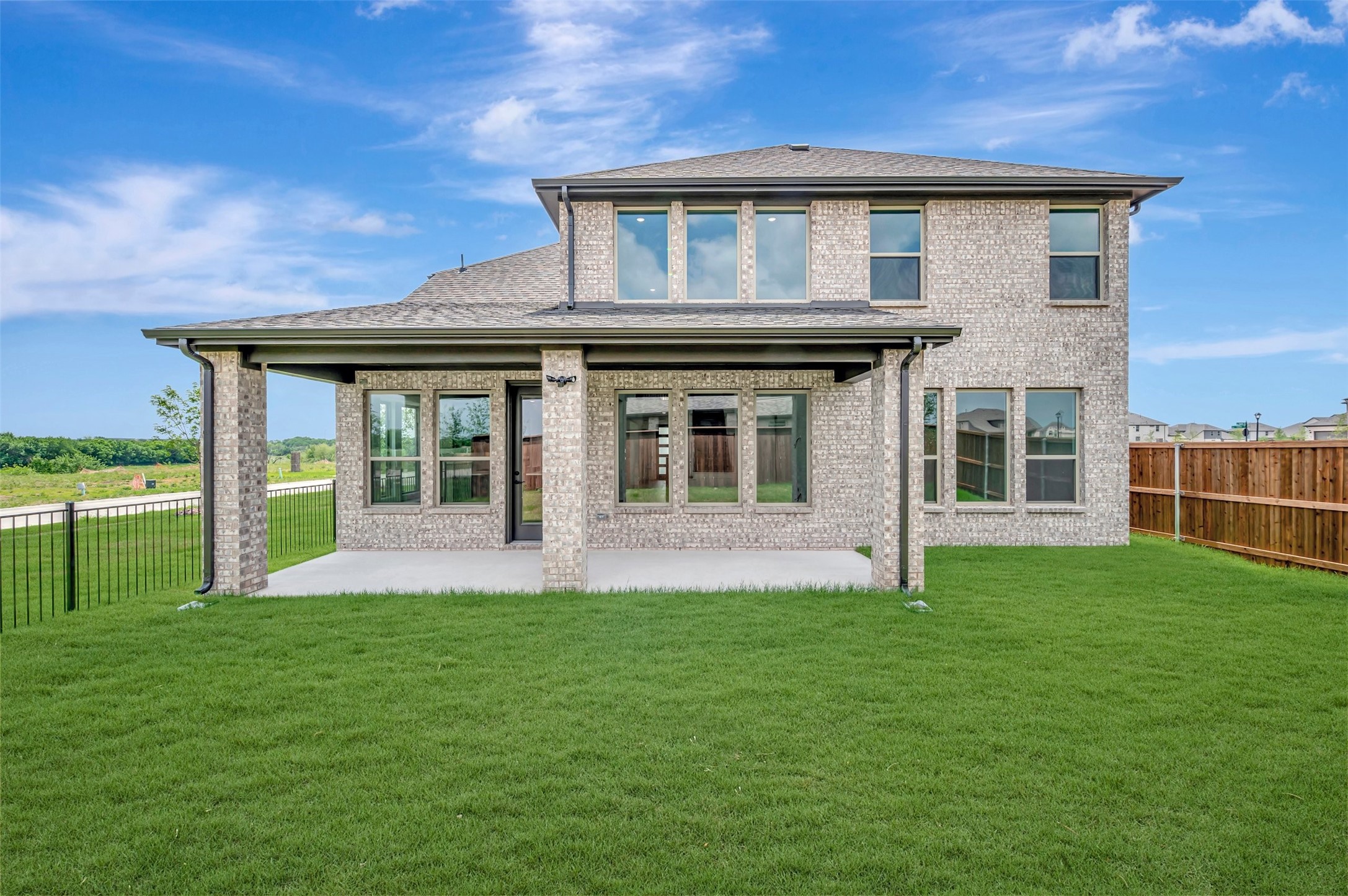 5305 Hybern Avenue Aubrey TX 76227