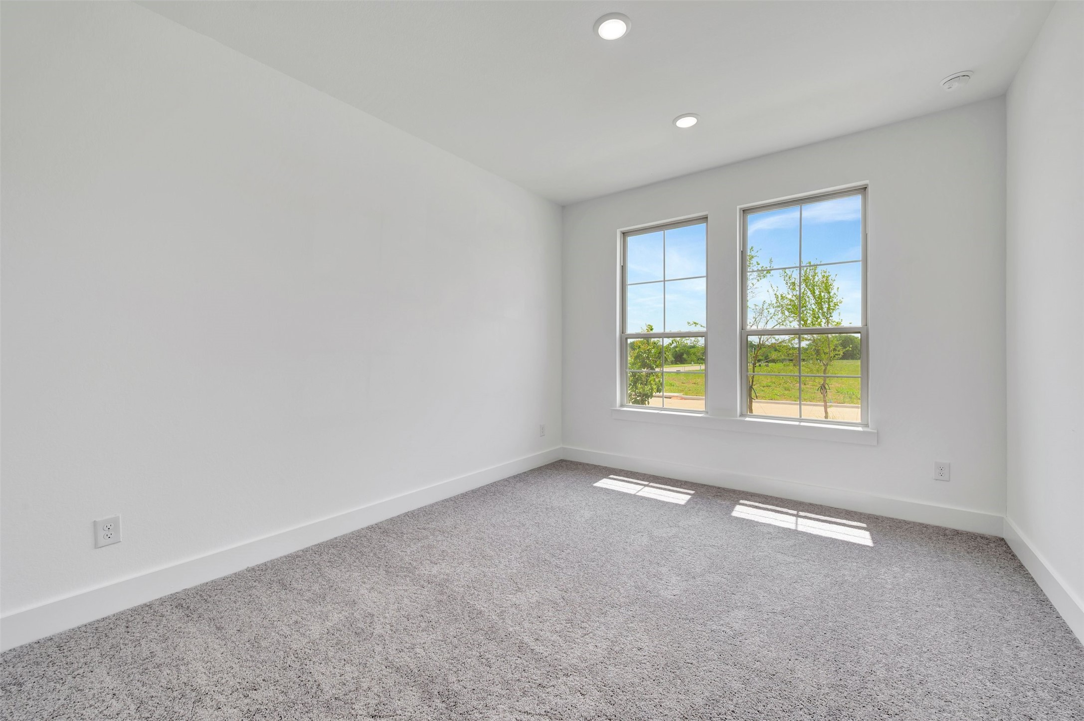 5305 Hybern Avenue Aubrey TX 76227